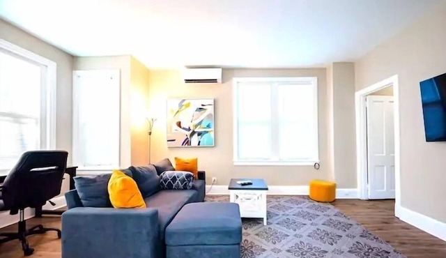 The Loft At Gilpin Placeking Bedtrolley Square! 1 Bedroom Apts by RedAwning