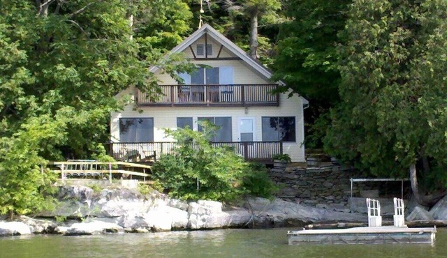Thisldu for Your Summer Vacation! Private Dock! in Ferrisburgh