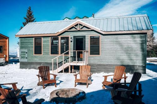 Unique Mesa Accommodation for a Family Ski Trip in Colorado