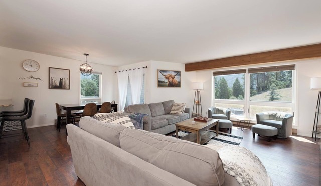 Updated Animas Valley Condo with awesome views in Durango