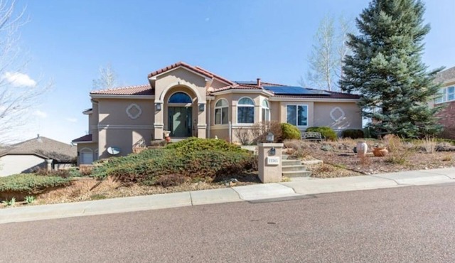 Vacation in Colorado soon? STR Private Furnished Unit.