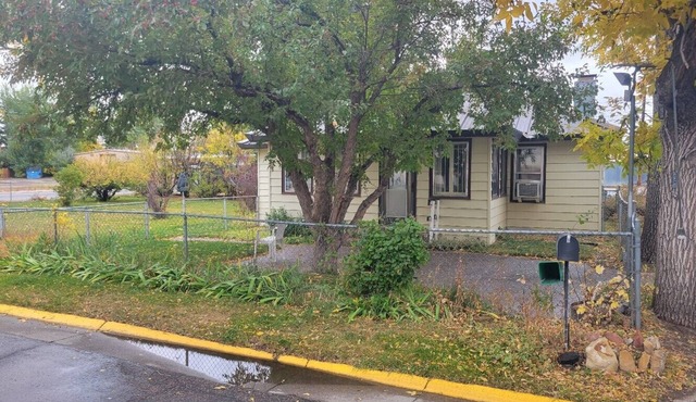 Vacation Rental! HUNTERS, SKIERS, and All WELCOME!