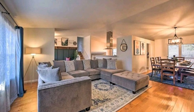 Viewhouse | Only 5 Minutes from USAFA