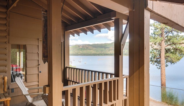 Waterfront Bayfield Apartment w/Kayaks & Fire Pit in Bayfield