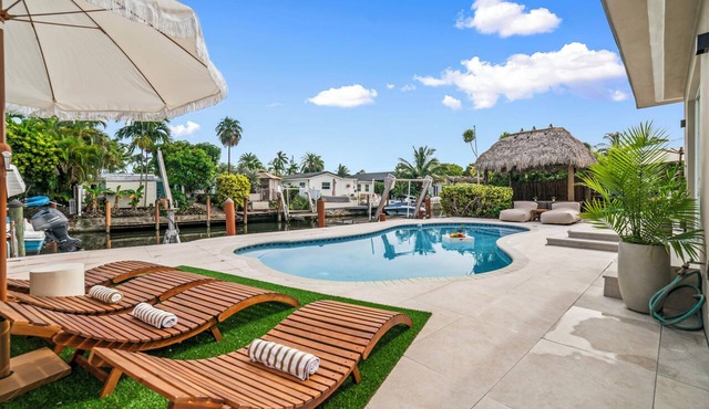 Waterfront Escape Private Canal Retreat in Hollywood