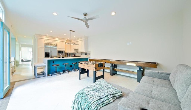 Windansea Beach Luxury - Spa, AC, Walk2Beach, Garage & fast WiFi