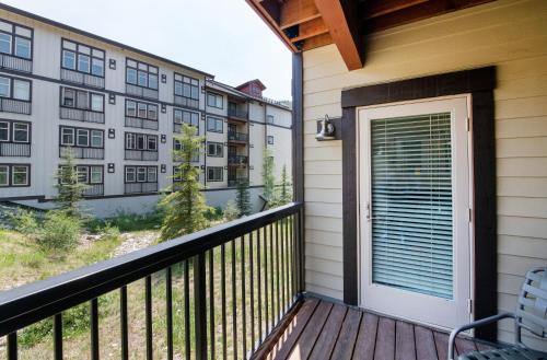Comfortable Fraser Crossing Founders Pointe Condo with Easy Access to the Gondola condo in Winter Park