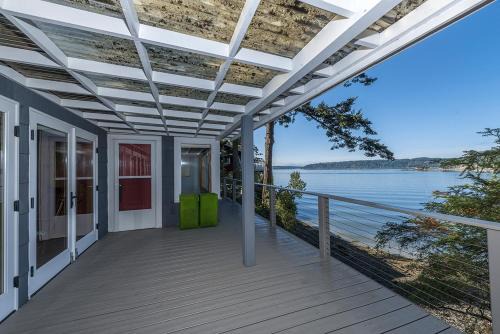 Nest Gorgeous Waterfront La Conner 