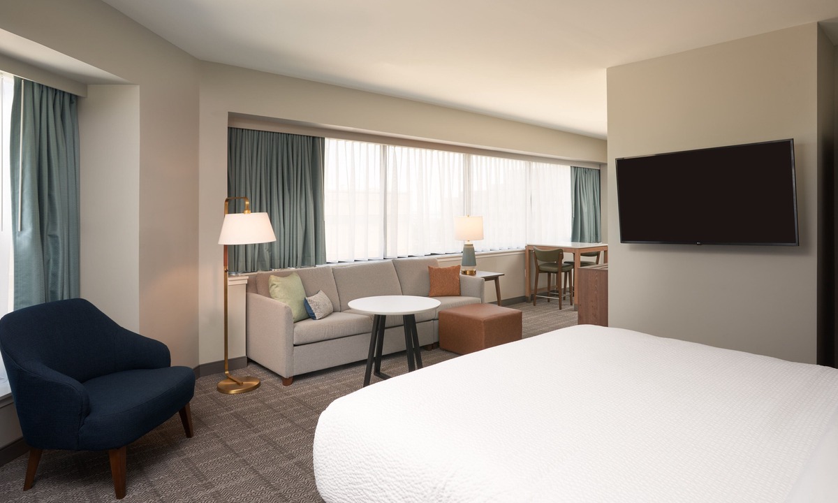 Downtown Wilmington Hotel | Staybridge Suites Wilmington Downtown by IHG