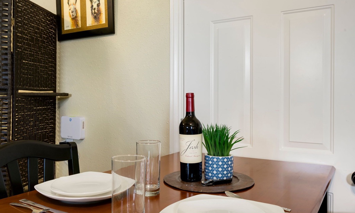 Loveland Apartment | Llama-stay at Spooky Tooth Ranch – Mtn Views!
