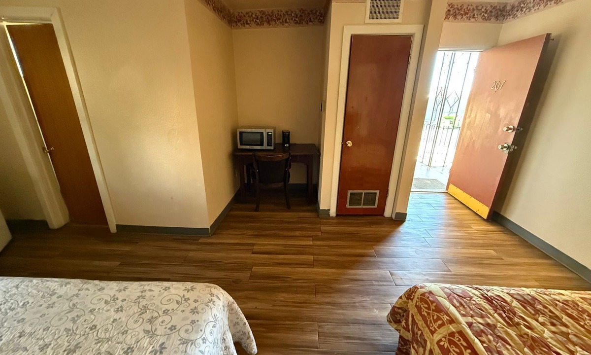 Colorado Springs Hotel | Springs Inn by Capital O I 25