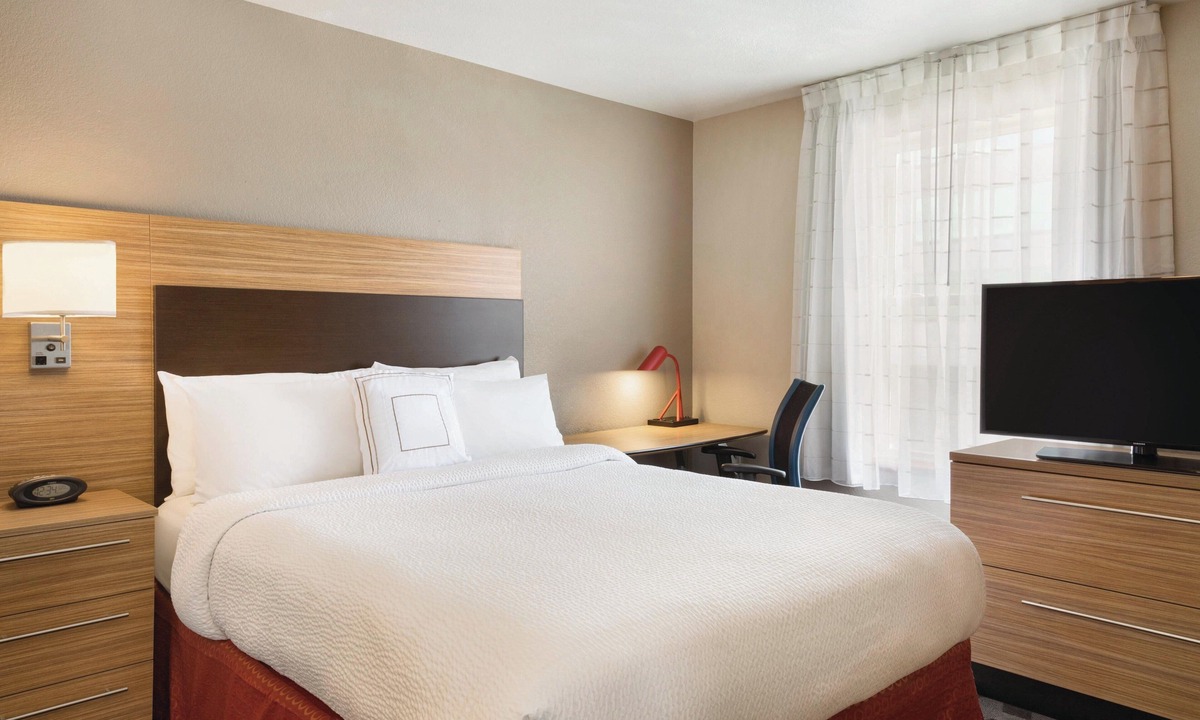 Lincoln Park Hotel | TownePlace Suites By Marriott Denver Downtown