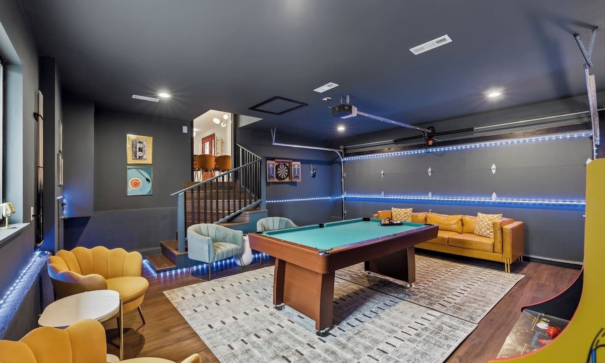 Lamar Heights Area Apartment | Harmony House | Hot Tub | Experiential home
