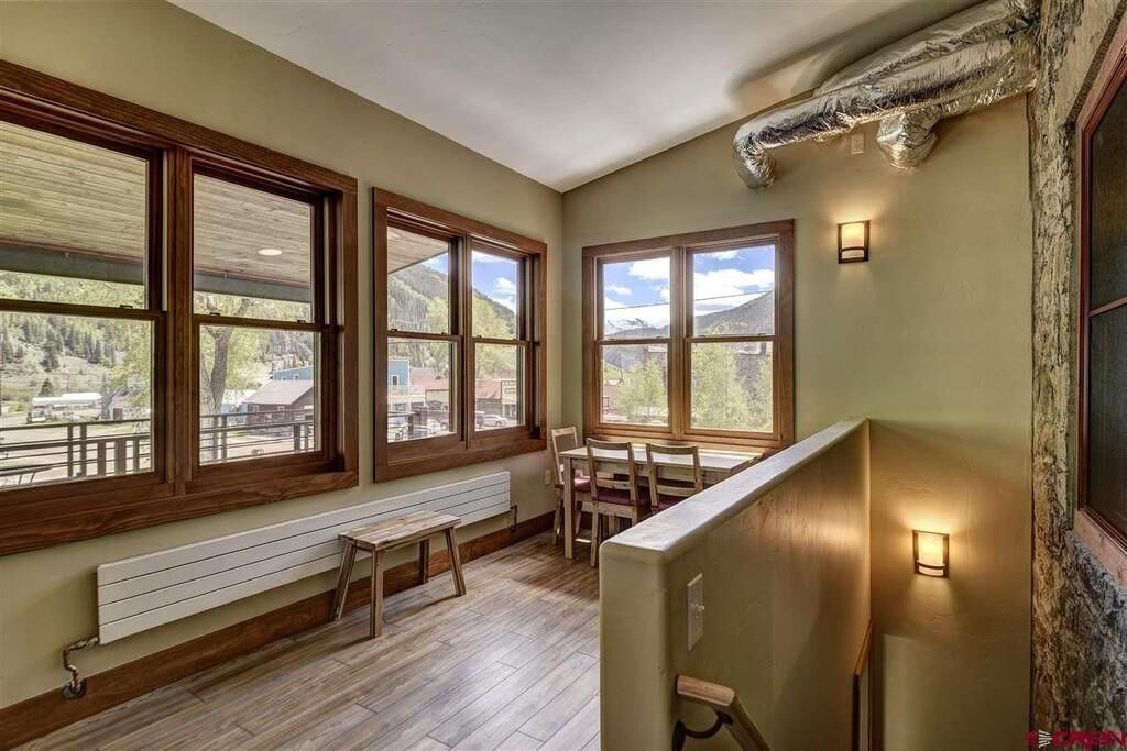 Silverton House | Modern Downtown Loft in Heart of Silverton