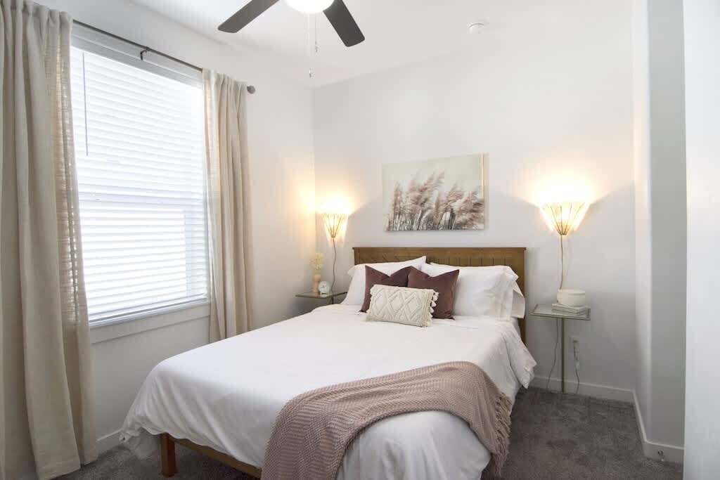 Nampa House | Modern Nampa Retreat | 3BR/2BA | Sleeps 10 | Patio + BBQ | Near Boise