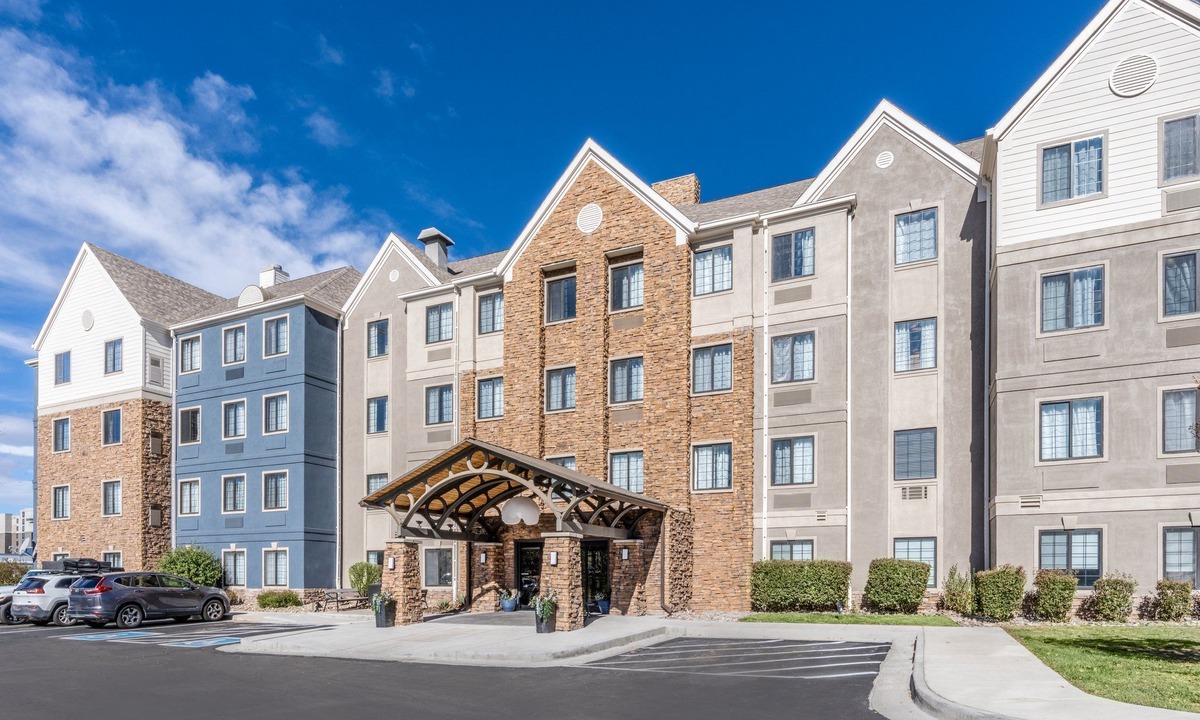 Glendale Condo | Cherry Creek Suite | Outdoor Pool, Hot Tub + Gym