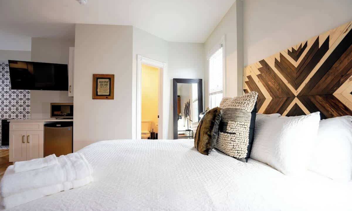 Five Points Apartment | Notorious Outlaw | Curtis Park Club | RiNo