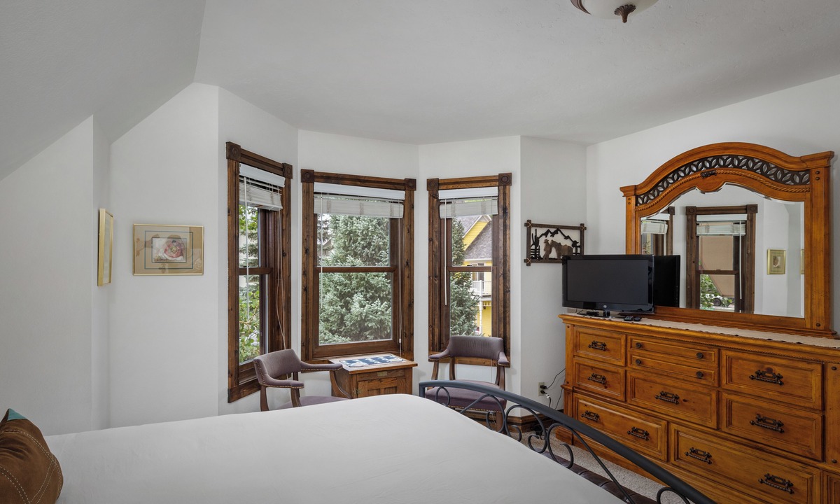 Telluride House | Bachman Village #9, Family-friendly home with backyard - great location!