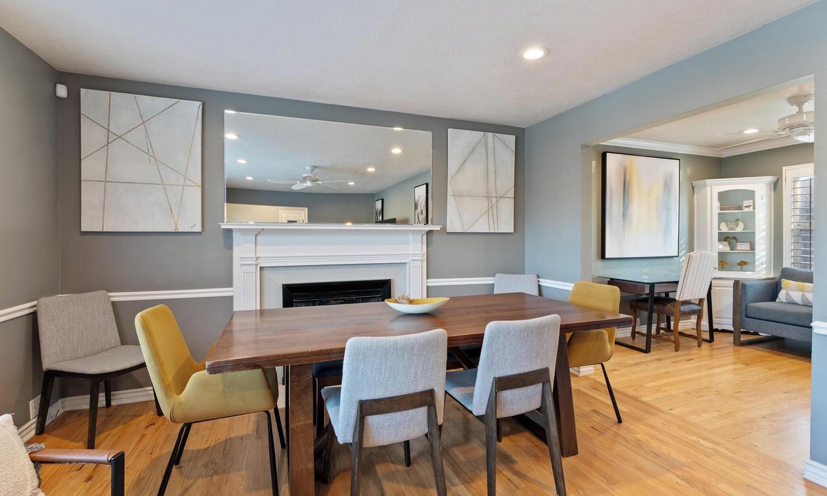Salt Lake City House | Modern Suburban Getaway: Backyard ~ Hot Tub ~ BBQ! Close to Mountains/Downtown