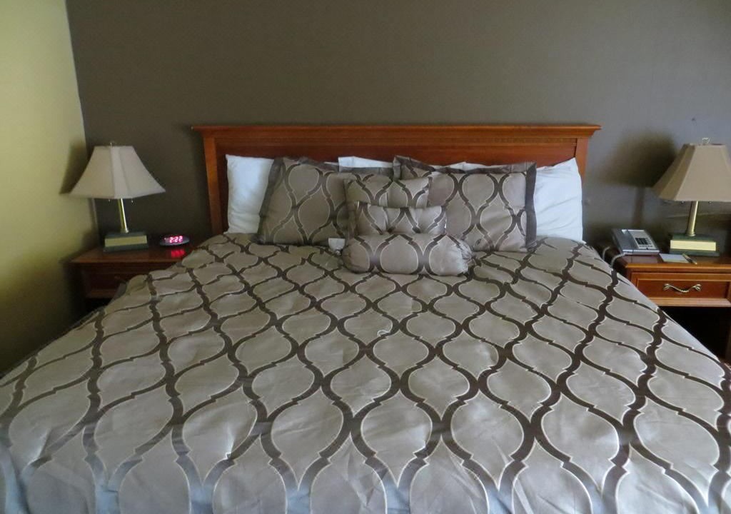 Photo of Bedroom in Northwest Colorado Springs