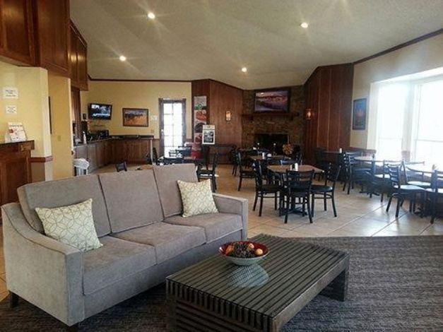 Photo of Livingroom in West Colorado Springs