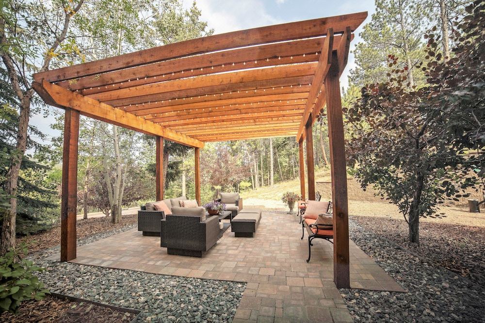 Photo of Patio Balcony in North Central Evergreen