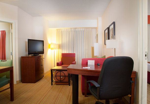 Photo of Livingroom in Central Newport News