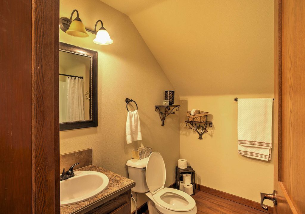 Photo of Bathroom in Twin Lakes