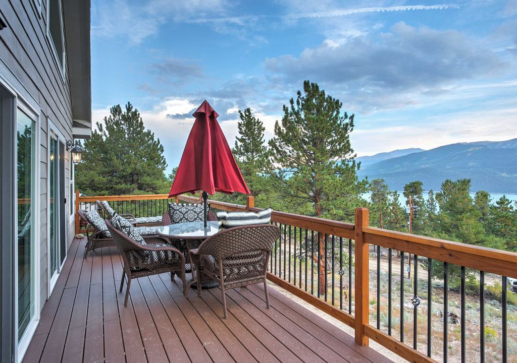 Photo of Patio Balcony in Twin Lakes