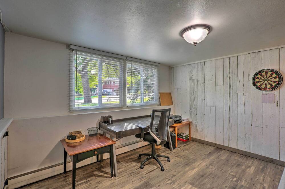 Photo of Bedroom in Columbine
