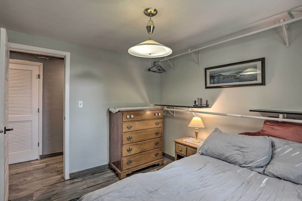 Photo of Bedroom in Columbine