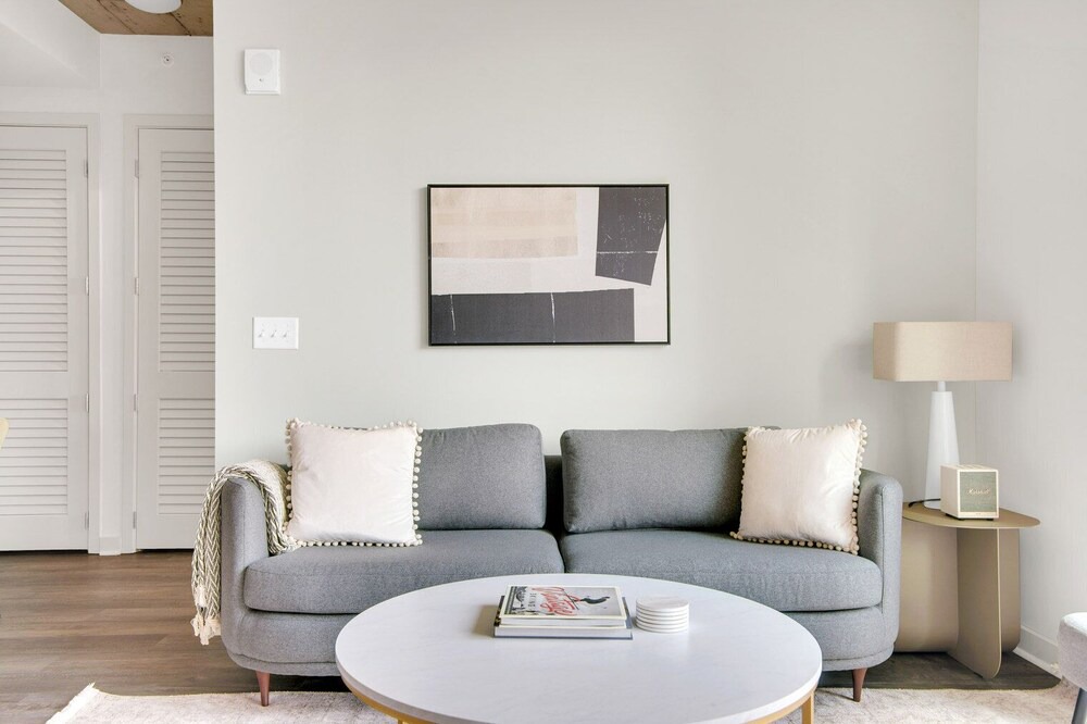 Photo of Livingroom in Uptown