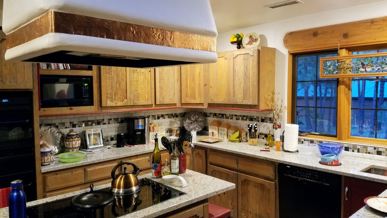 Photo of Kitchen in Loghill Village