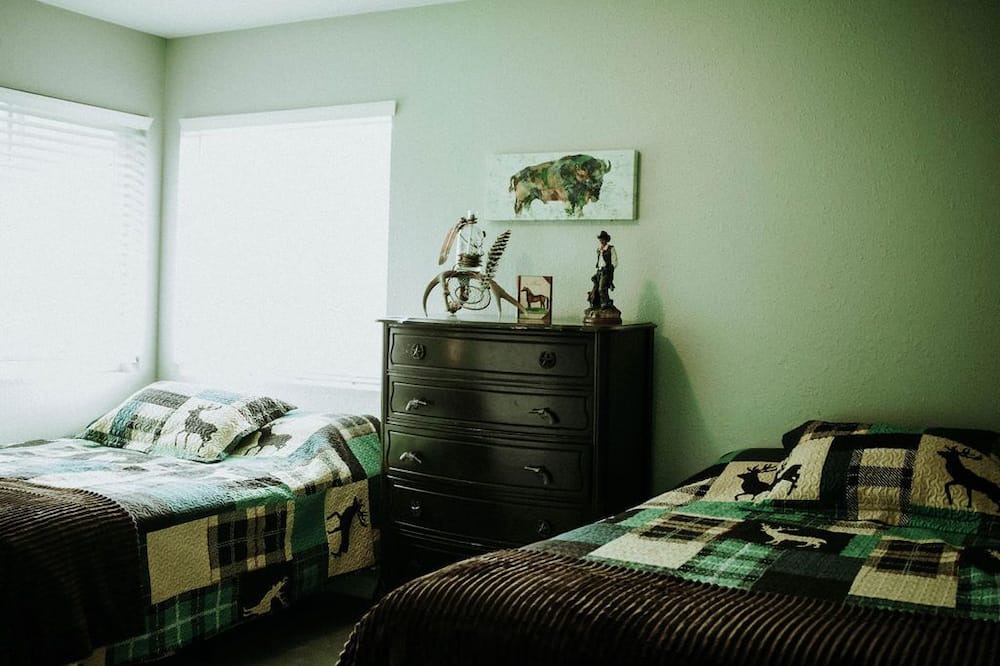 Photo of Bedroom in Meeker