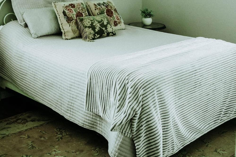 Photo of Bedroom in Meeker