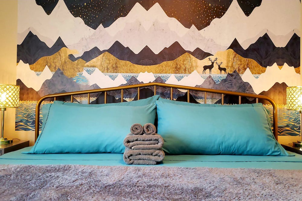 Photo of Bedroom in Castle Rock