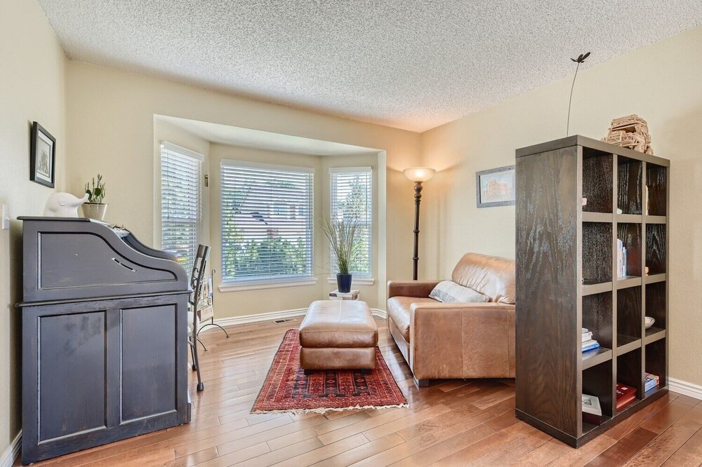 Photo of Livingroom in Westridge