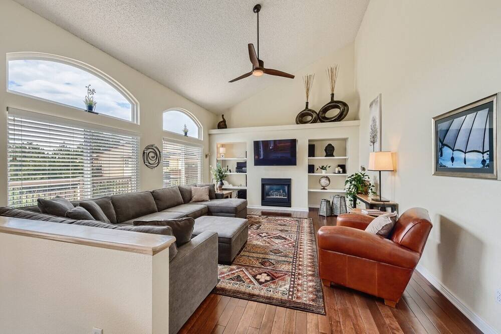 Photo of Livingroom in Westridge