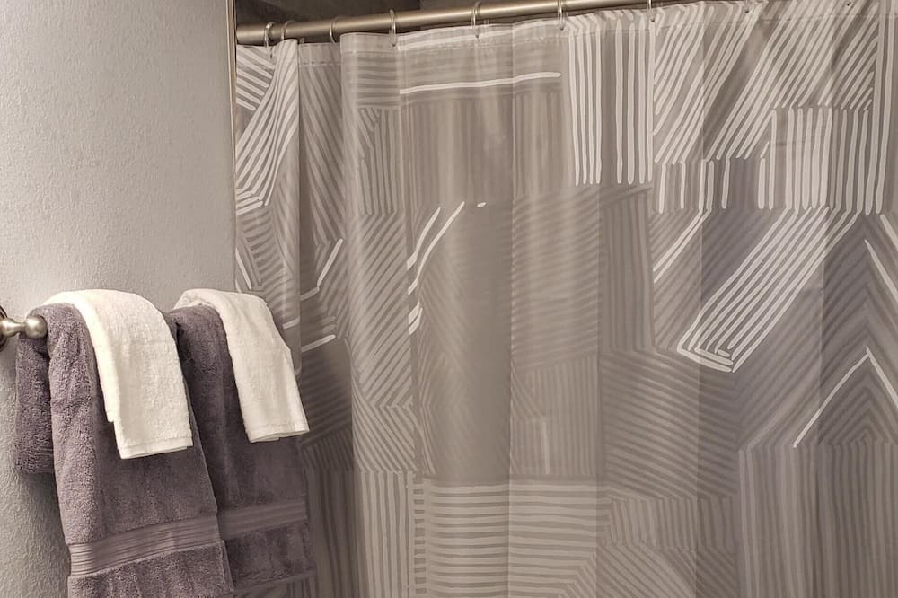 Photo of Bathroom in Villa Park