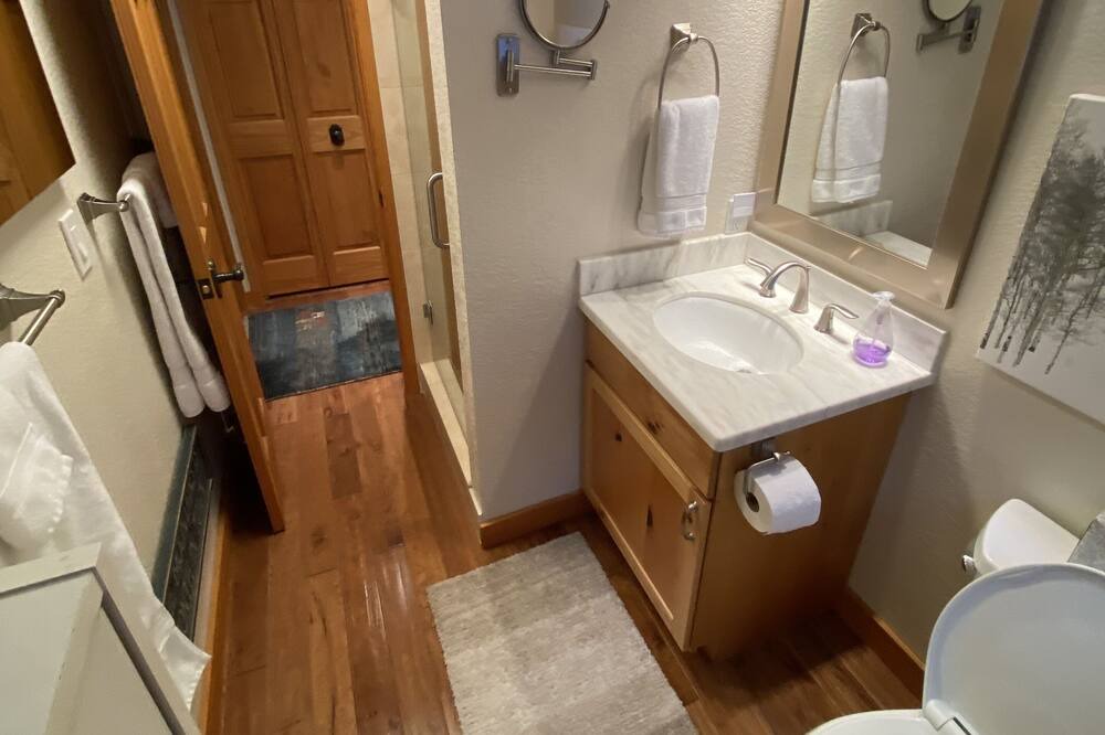 Photo of Bathroom in Blue River
