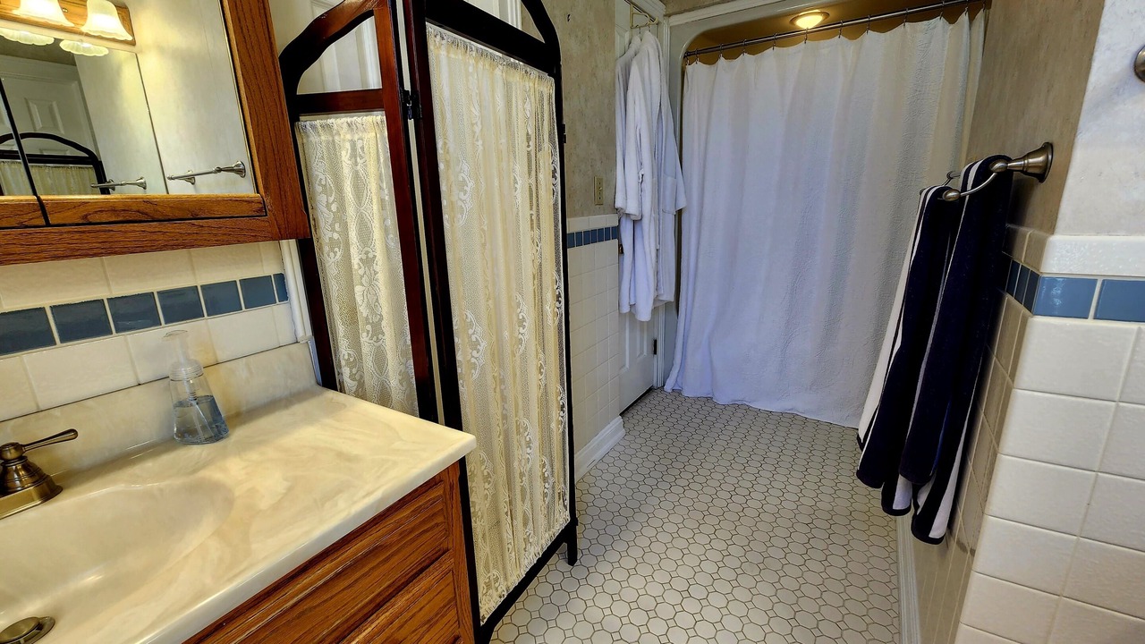 Photo of Bathroom in Northside