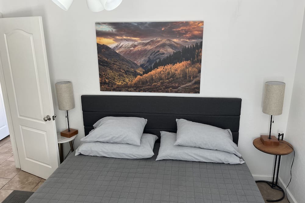 Photo of Bedroom in Meeker