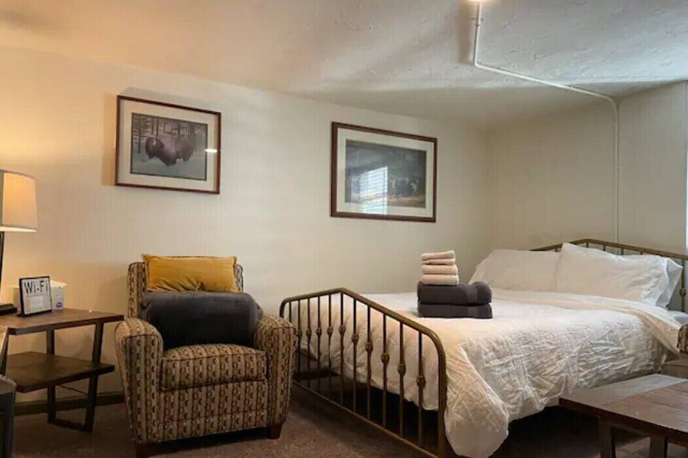 Photo of Bedroom in Villa Park