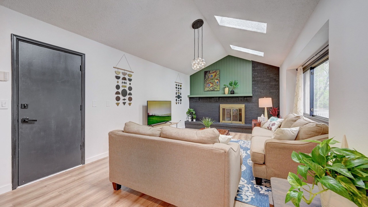 Photo of Livingroom in Centennial