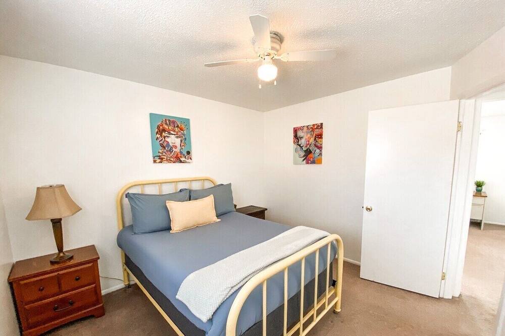 Photo of Bedroom in Central Colorado Springs