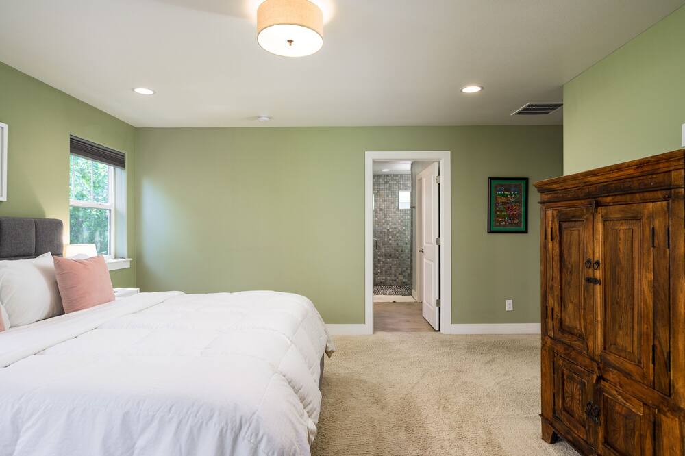 Photo of Bedroom in Berkeley