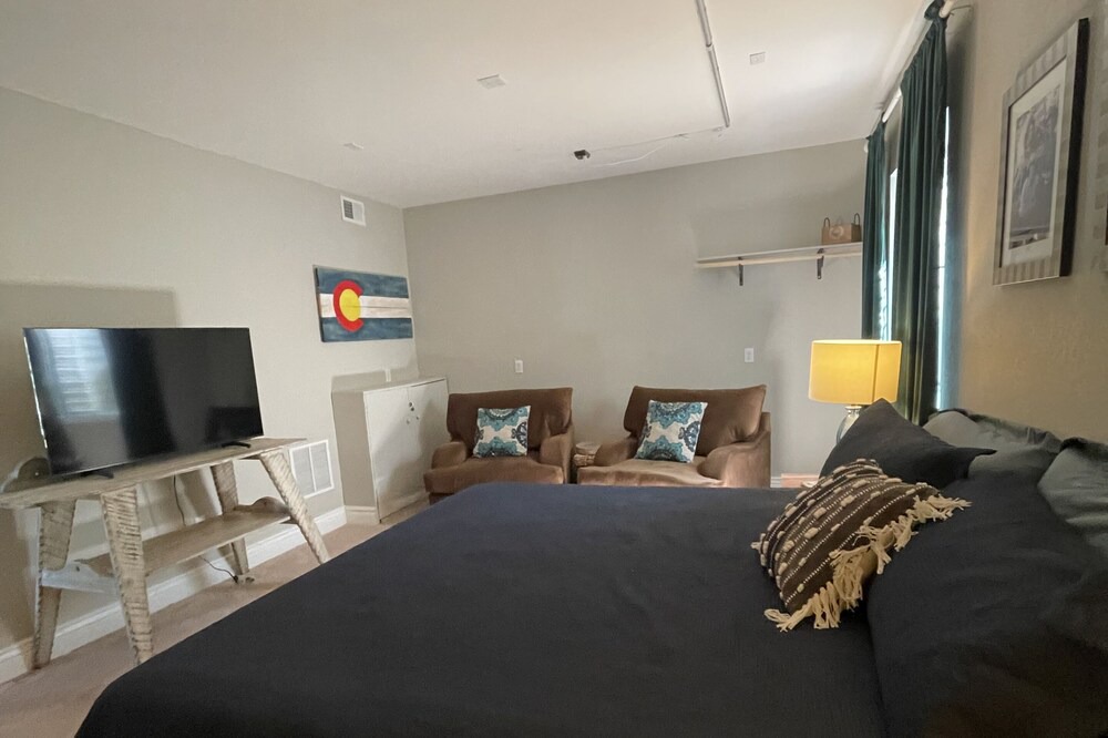 Photo of Bedroom in Castle Pines North