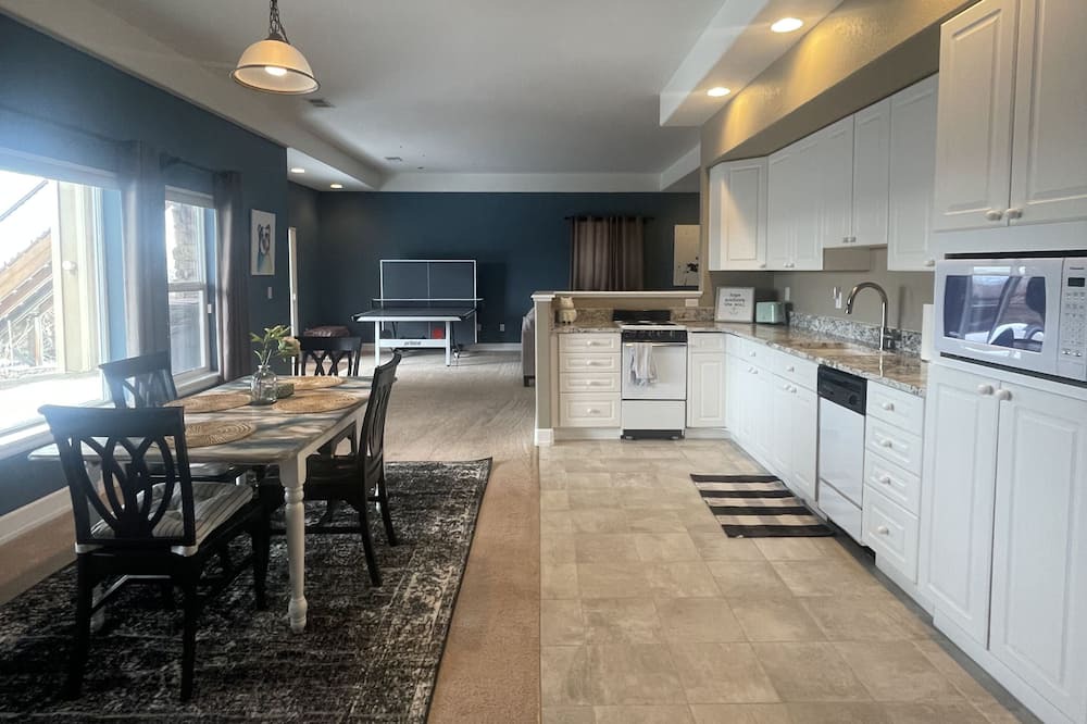 Photo of Kitchen in Castle Pines North