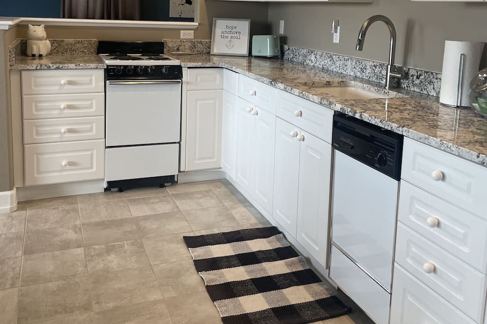 Photo of Kitchen in Castle Pines North