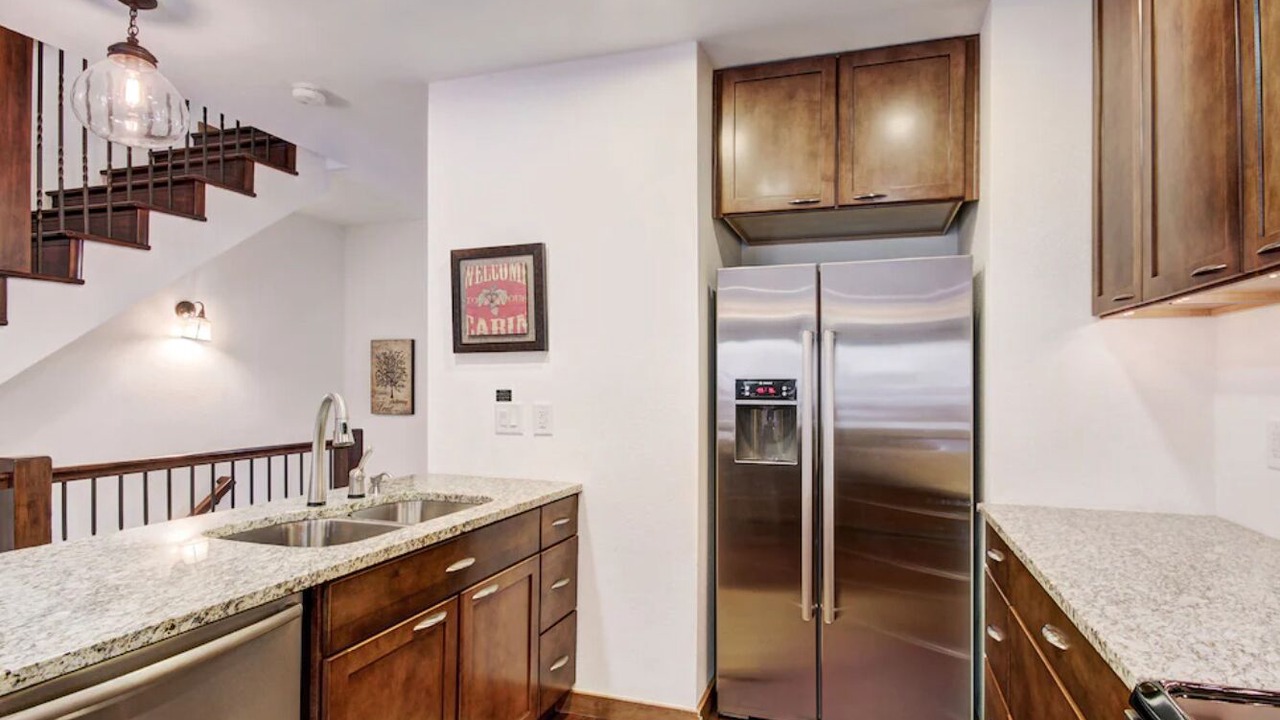 Photo of Kitchen in Warrior's Mark West
